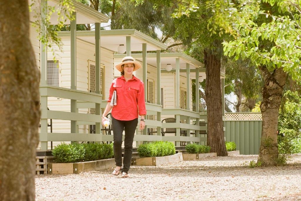 Lake Hamilton Motor Village And Caravan Park Exterior photo