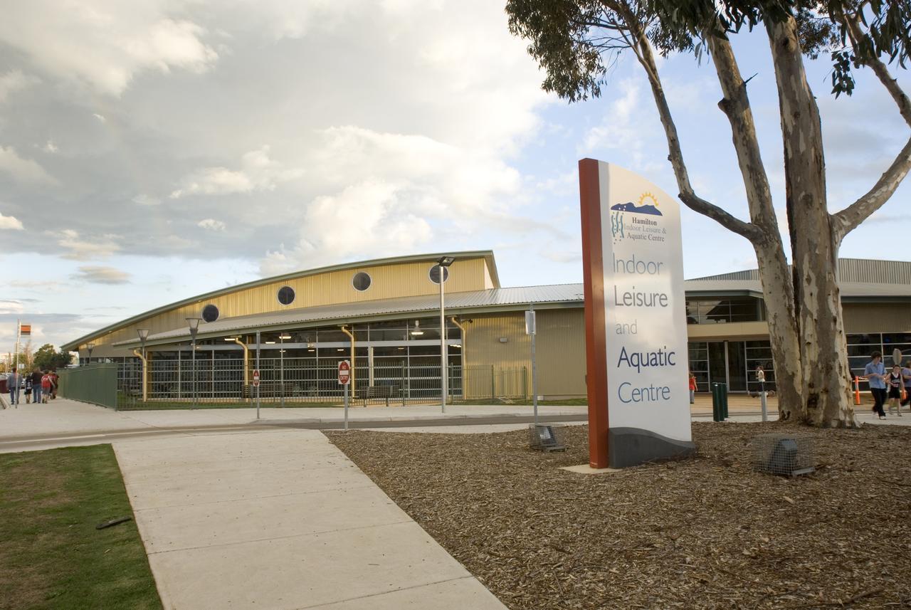 Lake Hamilton Motor Village And Caravan Park Exterior photo